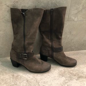 Ecco Boots